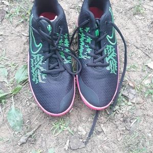 Nike Kyrie Flytrap ll Basketball Shoes